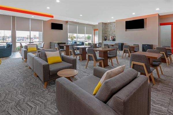 Four Points by Sheraton Plano