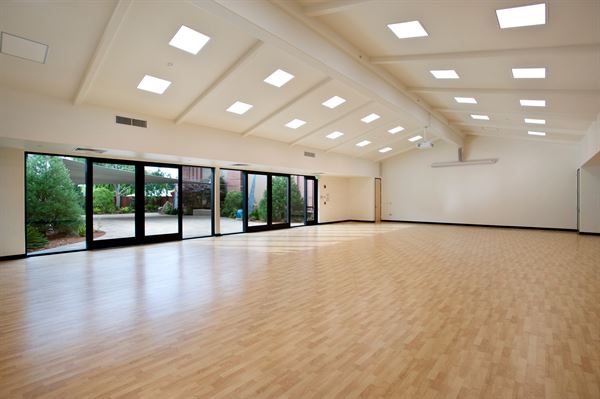 Arrillaga Family Recreation Center