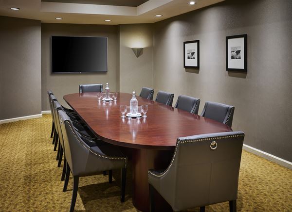 Toronto Don Valley Hotel & Suites