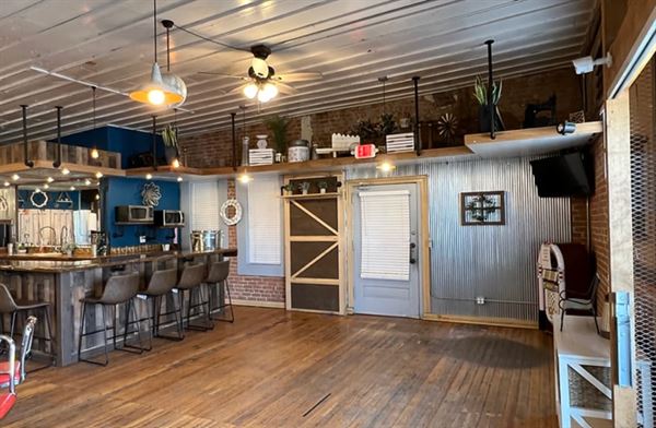 Just Us Sisters Event Center