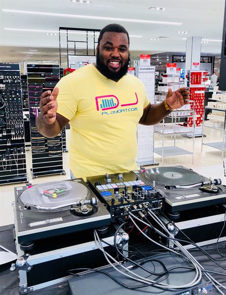 DJ PlayDAT Sound & Lighting