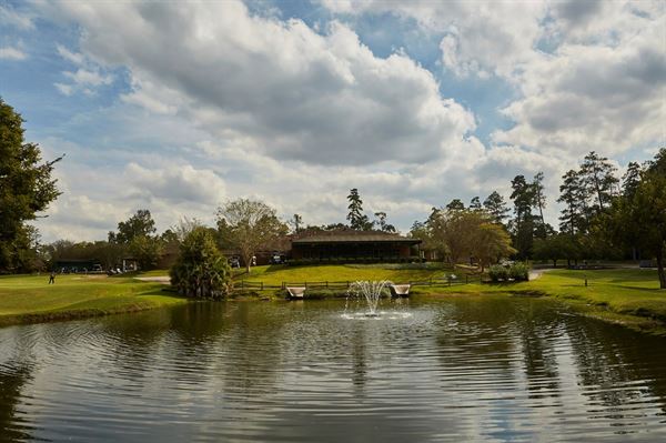 Willow Creek Golf Club