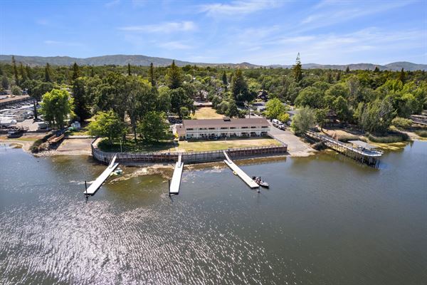 Skylark Shores Resort