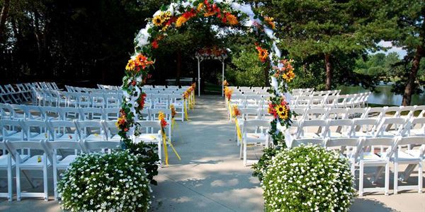 Williams On The Lake