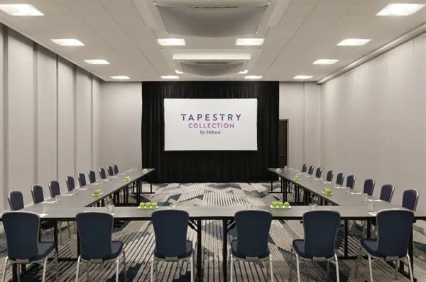 Hotel Alba Tampa, Tapestry Collection by Hilton