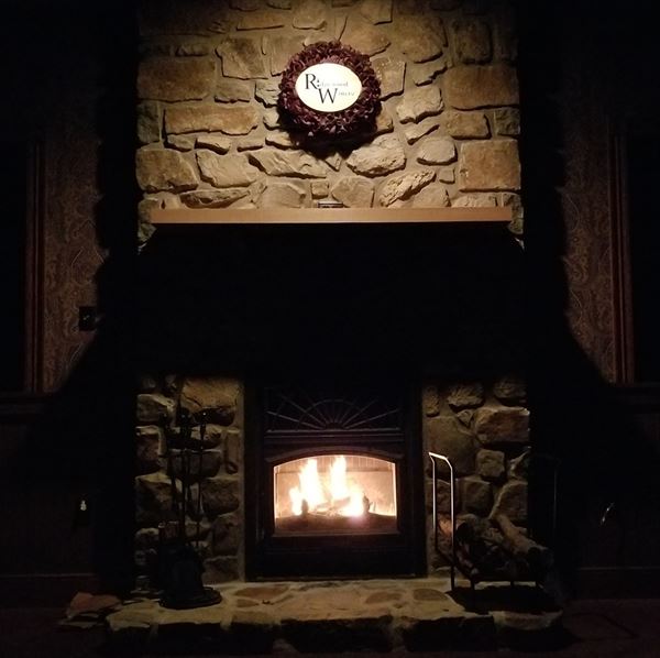 Ridgewood Winery on Daffodil Hill Farm