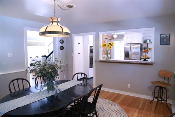 Squirrel Creek Guesthouse and Barn