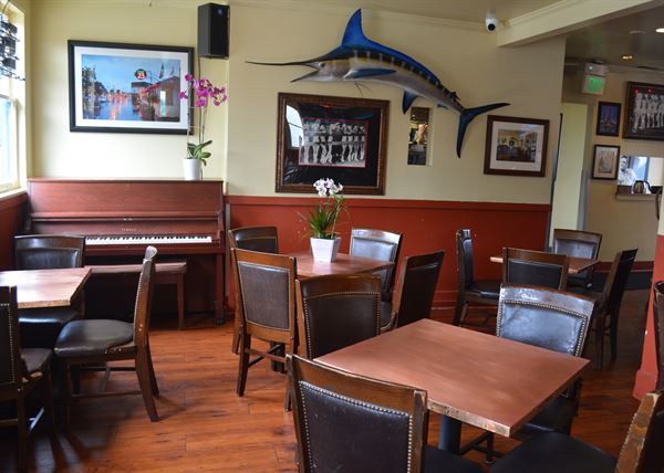 Pier 23 Cafe Restaurant & Bar