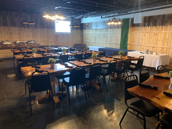 Valley of the Eagles Event Center & Black River Tavern