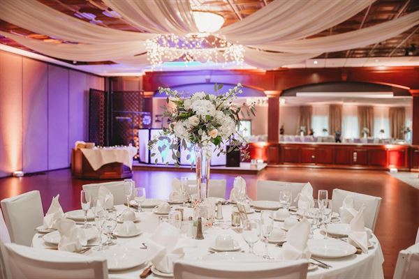 Amber Room Colonnade