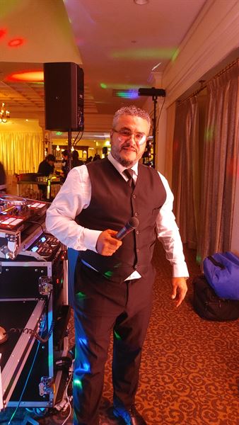 DJ Jo_El Karaoke DJ and MC Service