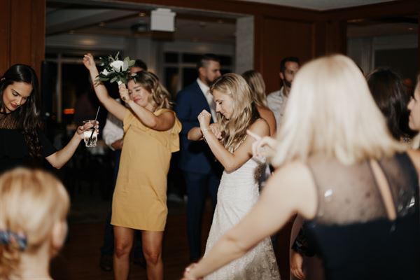 Mad Tunes Entertainment