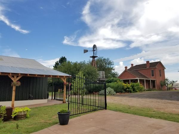 The White-Pool House Museum and Barn