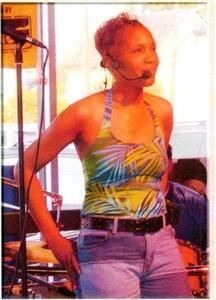 MoShows . com: Musicians, DJs & Shows