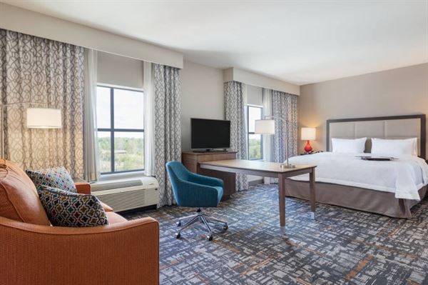 Hampton Inn & Suites West Des Moines/SW Mall Area