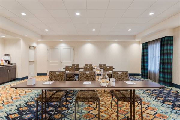 Hampton Inn & Suites West Des Moines/SW Mall Area