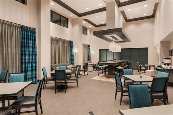 Hampton Inn & Suites West Des Moines/SW Mall Area