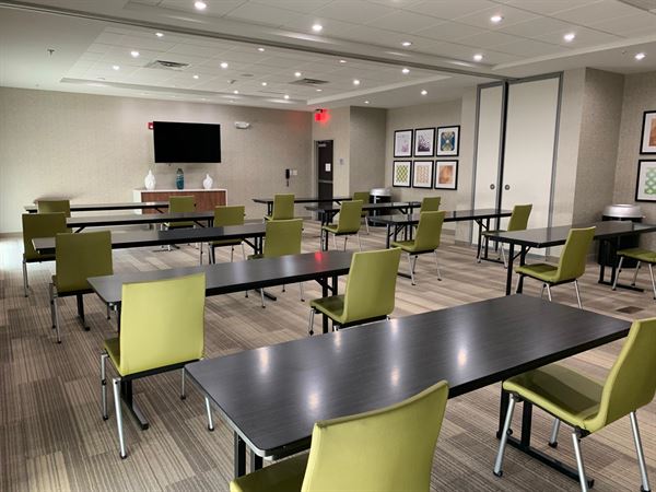 Holiday Inn Express Kermit