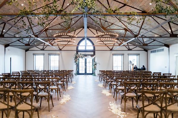 Renault Winery and Golf Resort