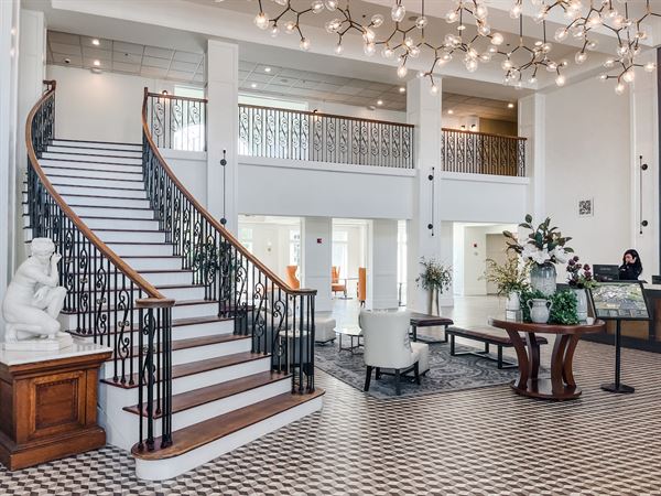 Renault Winery and Golf Resort