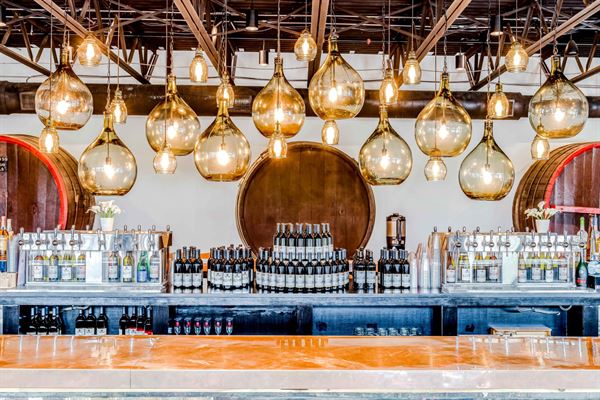 Renault Winery and Golf Resort