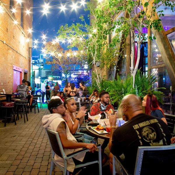 Saint Felix Hollywood