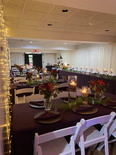 The Light Lounge At Vern's