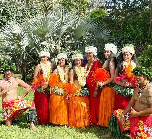 Dance Dance Tahiti LUAU Entertainment