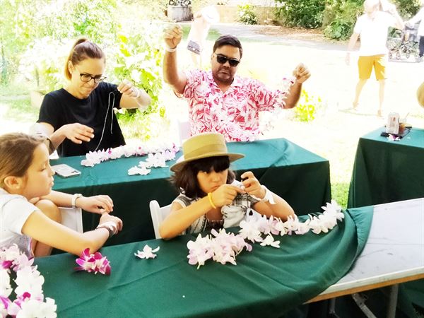Dance Dance Tahiti LUAU Entertainment