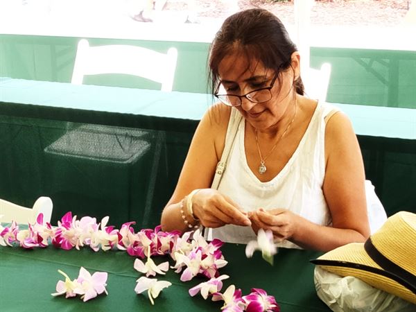Dance Dance Tahiti LUAU Entertainment