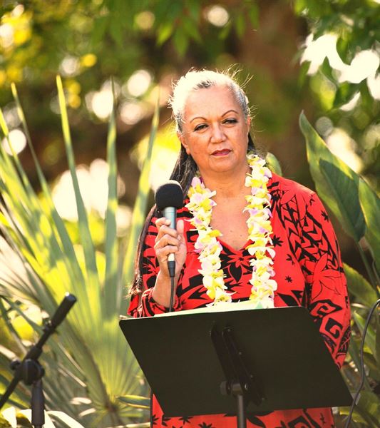Dance Dance Tahiti LUAU Entertainment
