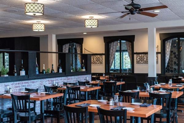 Bucatino Restaurant & Wine Bar