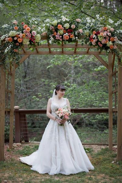 The Gathering Place at Roaring River Vineyards