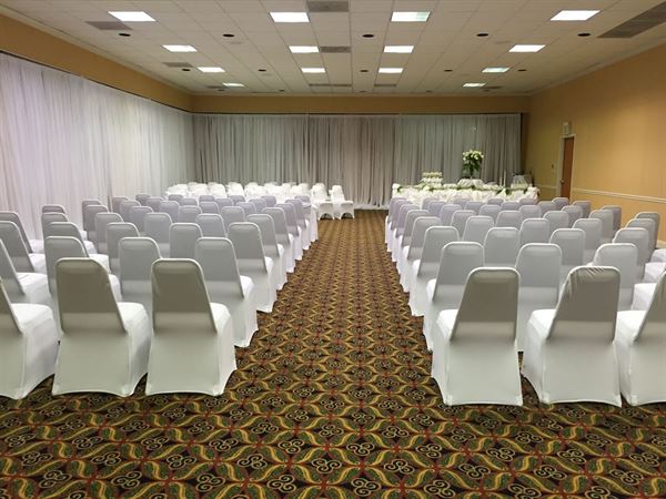 Whispering Woods Hotel and Conference Center