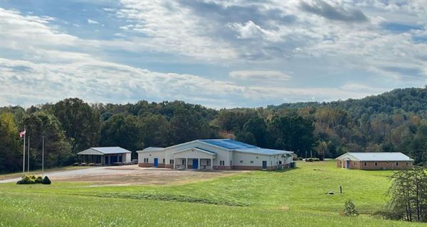 The Peaks Retreat and Adventure Center