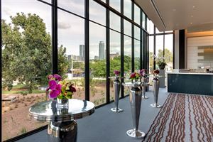 Serra Skyline Lounge (VIP Room)