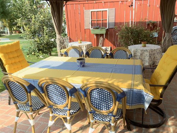 Happening Honeysuckle