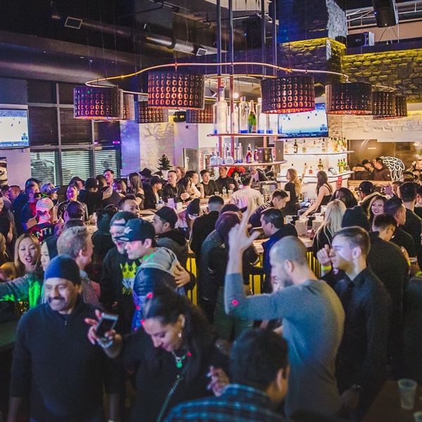 Bacchus 14th Karaoke & Bar