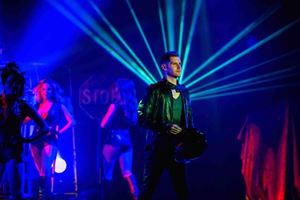 Rob Lake: Illusionist - Austin - Seen on AGT!