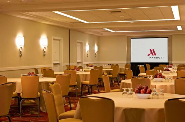 Falls Church Marriott Fairview Park