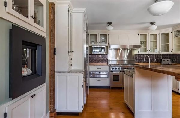 The Bushnell House CT