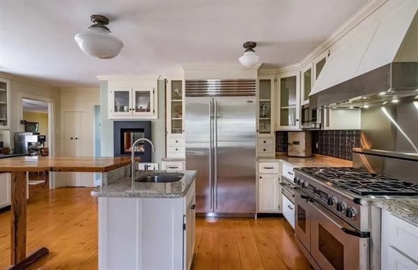 The Bushnell House CT