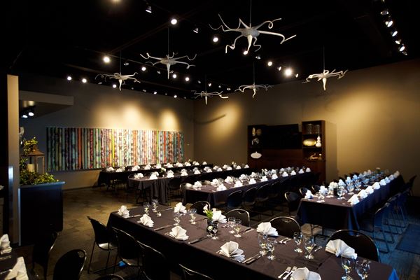 Venue Restaurant & Lounge