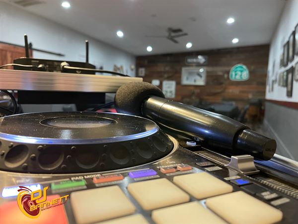 DJ Barnett Entertainment