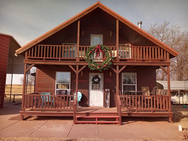 Whitescreek Hunting Lodge