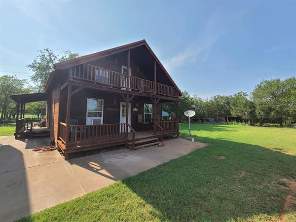 Whitescreek Hunting Lodge