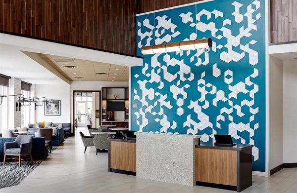 Hyatt Place Madison / Verona