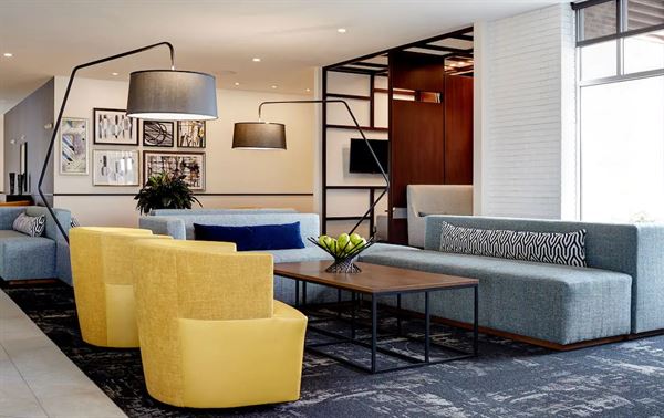 Hyatt Place Madison / Verona