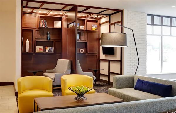 Hyatt Place Madison / Verona