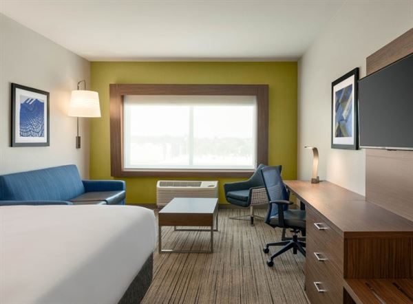 Holiday Inn Express & Suites West Des Moines - Jordan Creek